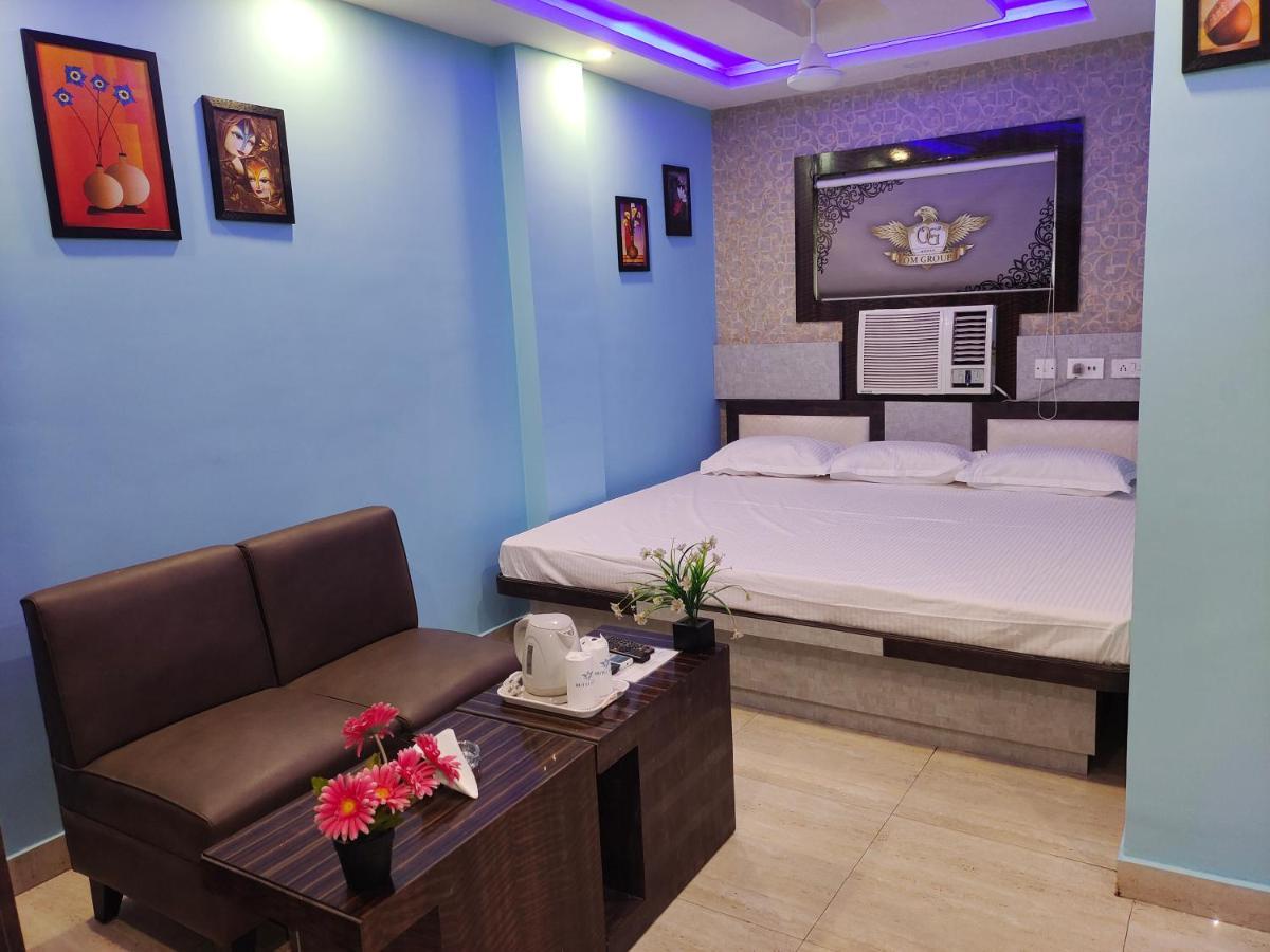Hotel O.P.S Hāora Екстериор снимка