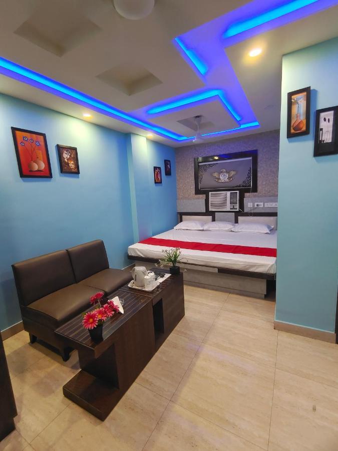Hotel O.P.S Hāora Екстериор снимка